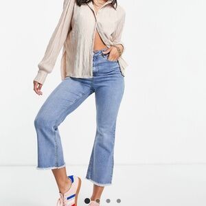 Urban Bliss High Rise cropped flare jeans size 8